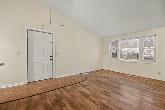 4777 Flying Eagle Drive, Kentwood, MI 49548