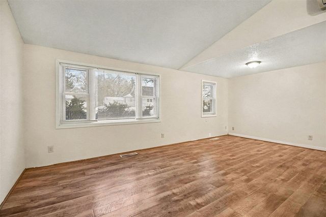 4777 Flying Eagle Drive, Kentwood, MI 49548