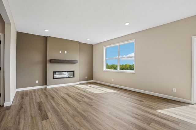 849 Walnut Grove Lane, Hanover, MN 55341