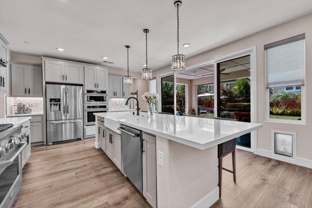 4687 Stone Ranch Dr, Folsom, CA 95630