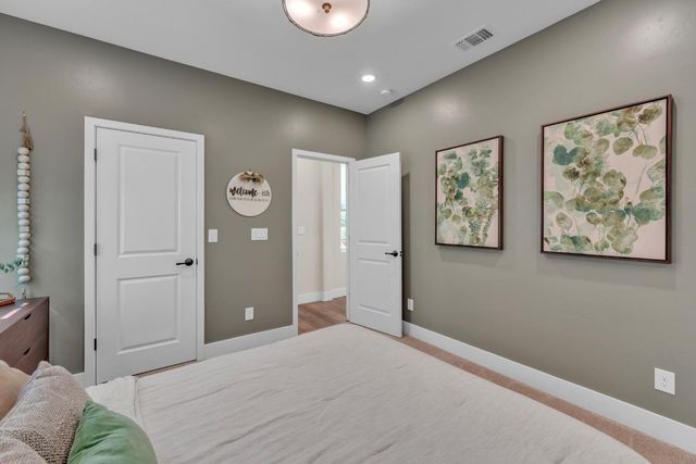 4687 Stone Ranch Dr, Folsom, CA 95630