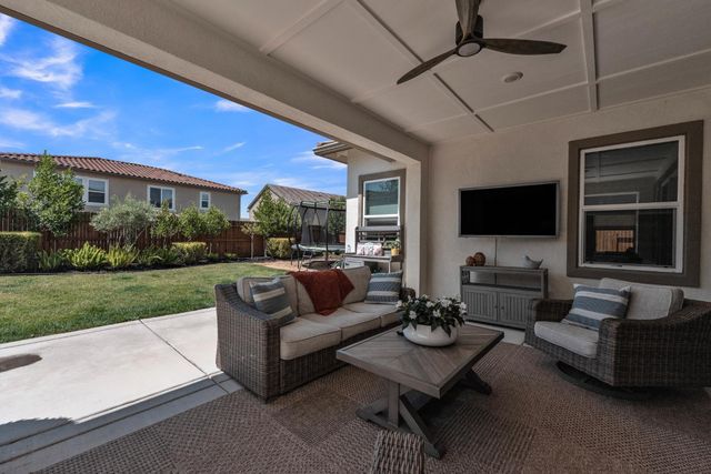 4687 Stone Ranch Dr, Folsom, CA 95630