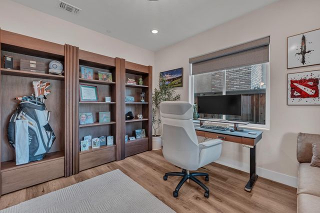 4687 Stone Ranch Dr, Folsom, CA 95630