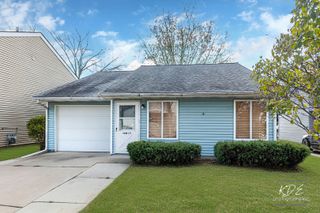30W171 Maplewood Court, Warrenville, IL 60555
