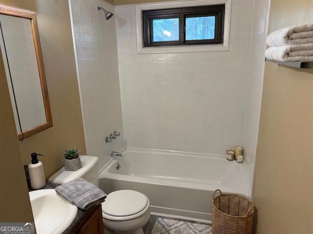 1345 Labelle Street, Jonesboro, GA 30238