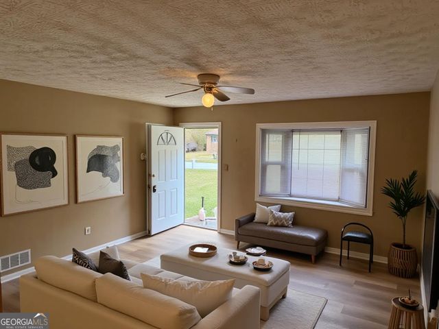 1345 Labelle Street, Jonesboro, GA 30238