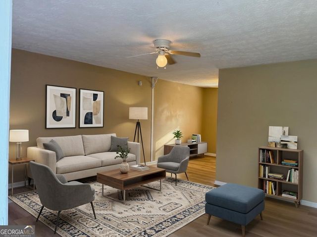 1345 Labelle Street, Jonesboro, GA 30238
