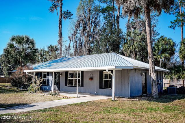 130 ROBERTS Boulevard, Satsuma, FL 32189