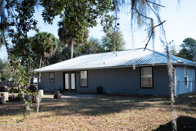 130 ROBERTS Boulevard, Satsuma, FL 32189