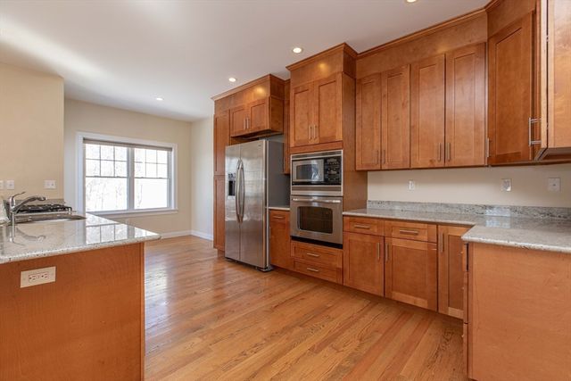 8 Summer Hill Circle 8, Arlington, MA 02474