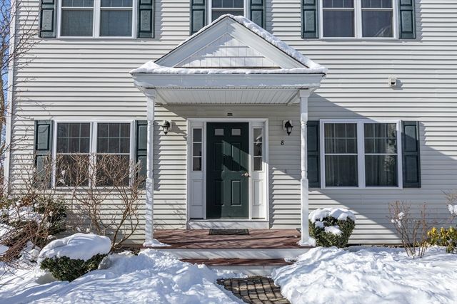 8 Summer Hill Circle 8, Arlington, MA 02474