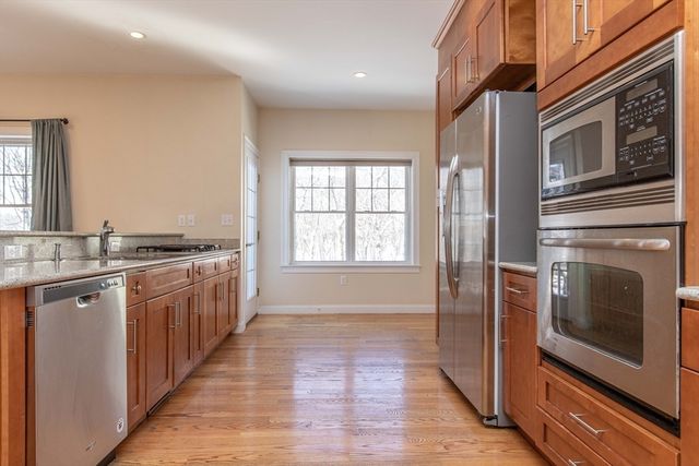 8 Summer Hill Circle 8, Arlington, MA 02474