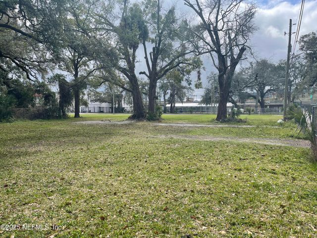 955 ALBERT Street, Jacksonville, FL 32202