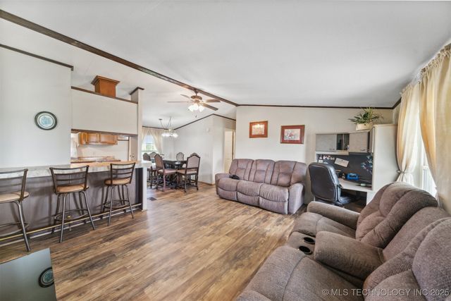 9348 W 620 Road, Inola, OK 74036