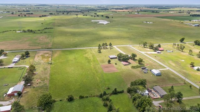 9348 W 620 Road, Inola, OK 74036