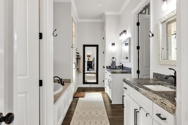 5 NW Isabella Circle, Andrews, TX 79714