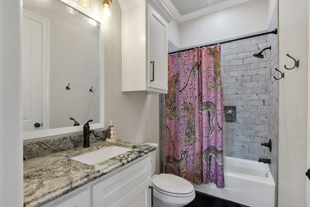 5 NW Isabella Circle, Andrews, TX 79714