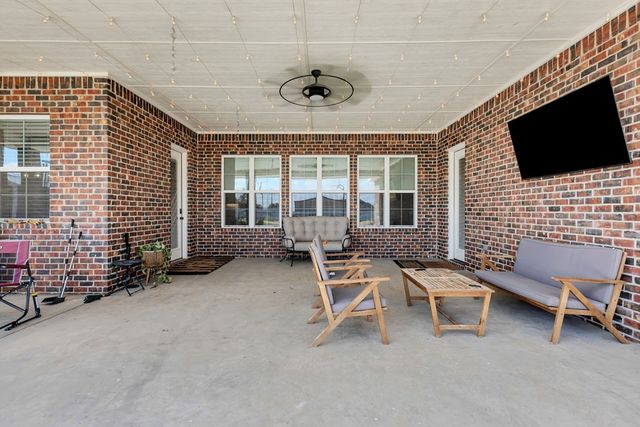 5 NW Isabella Circle, Andrews, TX 79714