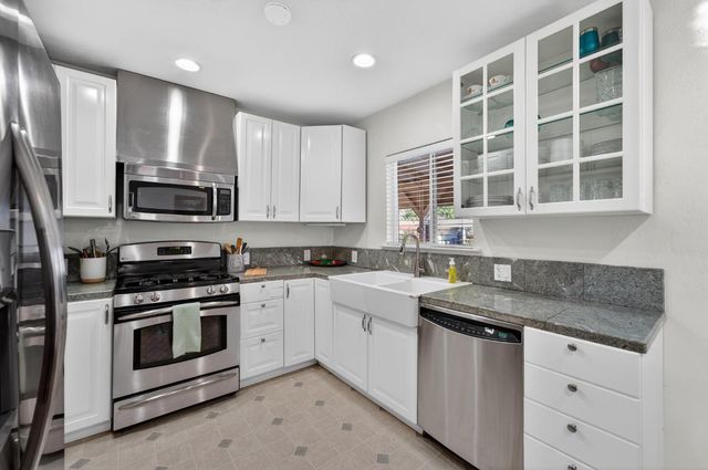 1544 Alabama Ave, West Sacramento, CA 95691