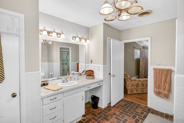 1830 HILLWOOD Drive, Montgomery, AL 36106