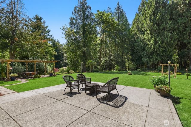 20125 SE 24th Street, Sammamish, WA 98075
