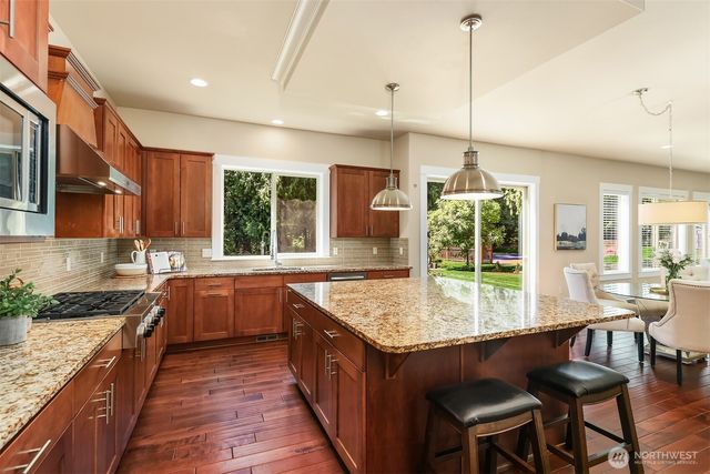 20125 SE 24th Street, Sammamish, WA 98075