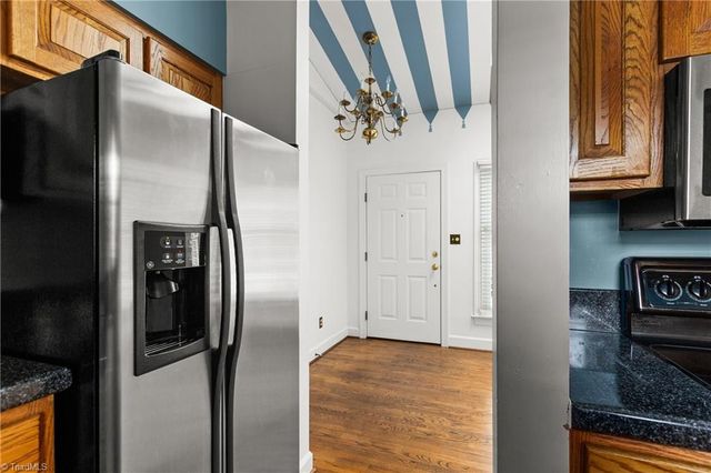 1001 Nuthatch Court, High Point, NC 27262