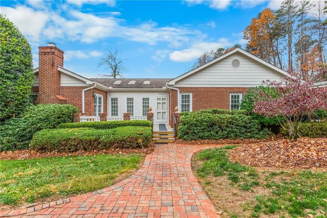 1001 Nuthatch Court, High Point, NC 27262