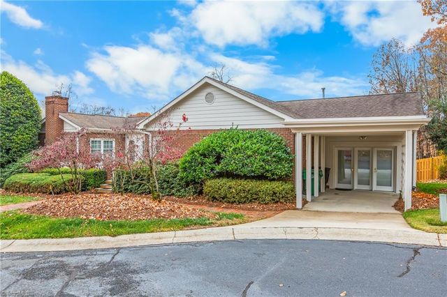 1001 Nuthatch Court, High Point, NC 27262