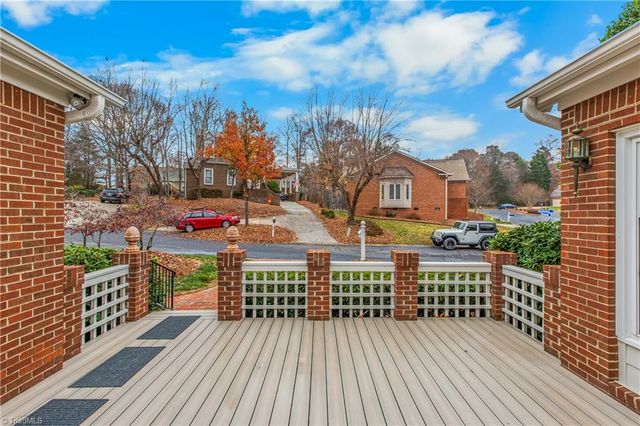 1001 Nuthatch Court, High Point, NC 27262