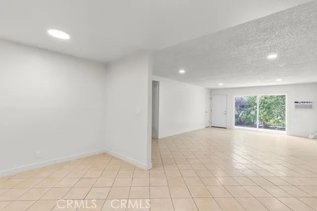 1002 Lombard Dr, Redlands, CA 92374