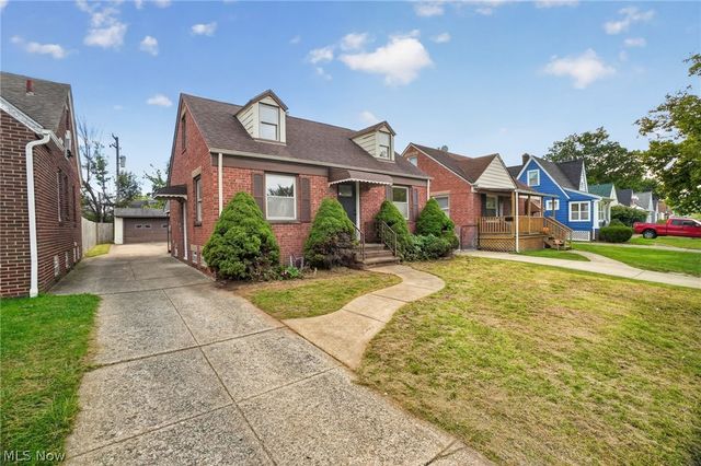 13517 Saint James Avenue, Cleveland, OH 44135