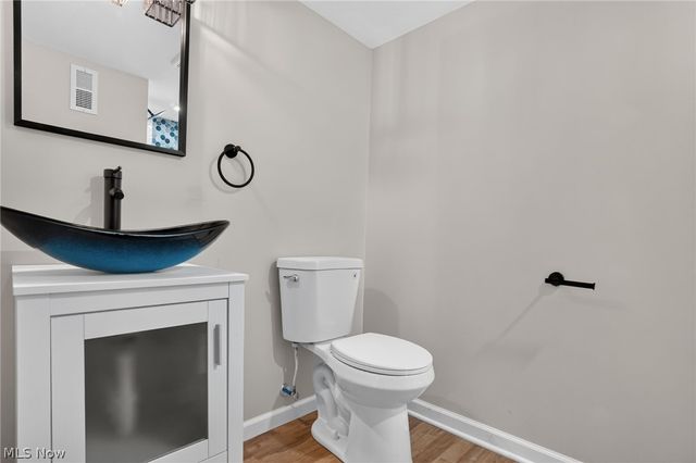 13517 Saint James Avenue, Cleveland, OH 44135