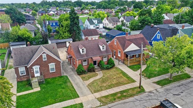 13517 Saint James Avenue, Cleveland, OH 44135