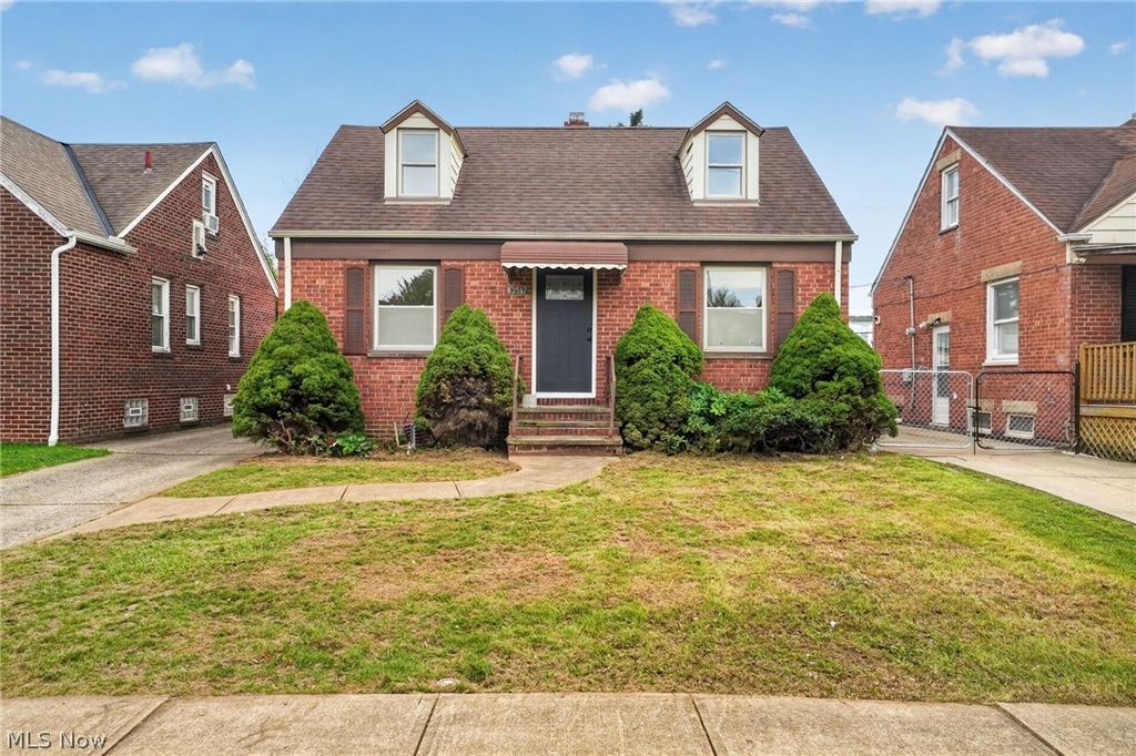 13517 Saint James Avenue, Cleveland, OH 44135