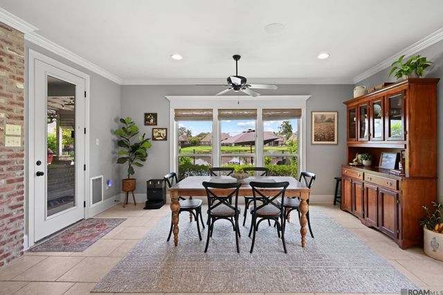 38086 Valley Woods Ct, Prairieville, LA 70769