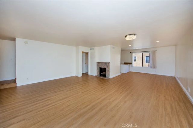 9642 Via Torino 132, Sun Valley, CA 91504