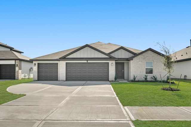 143 Wildflower Lane, Dayton, TX 77535