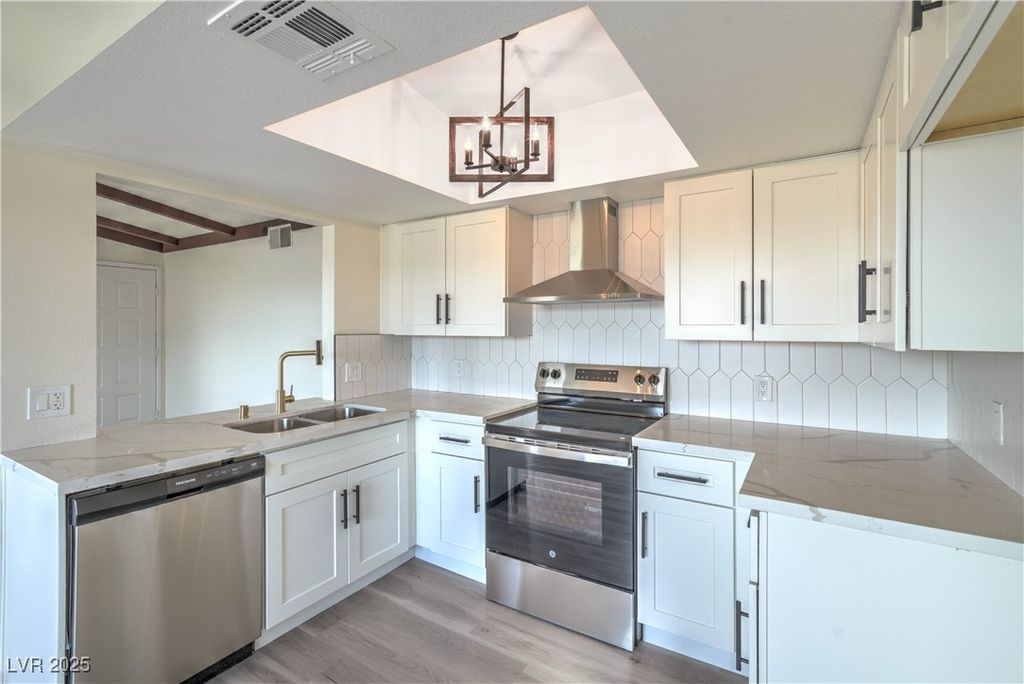 Image 11 of property listing at 4706 Obannon Drive C, Las Vegas, NV 89102