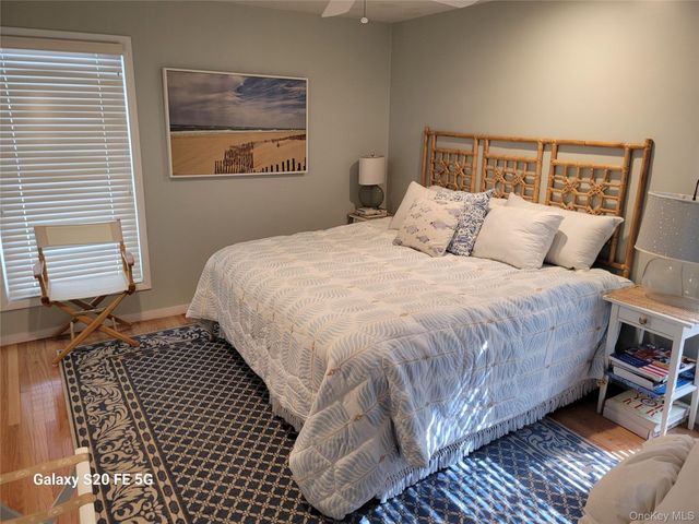 10 Glenmore Road, Hampton Bays, NY 11946