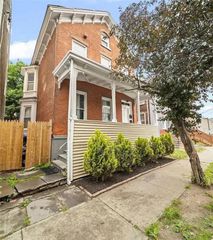 30 Conklin Street 2, Poughkeepsie, NY 12601