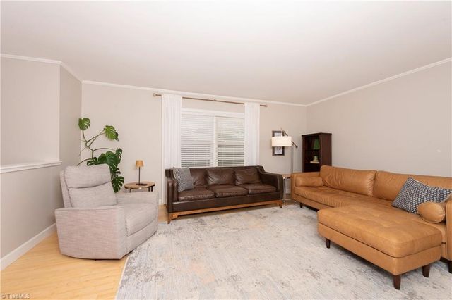 399 Comanche Drive, Advance, NC 27006