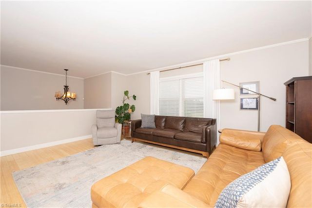 399 Comanche Drive, Advance, NC 27006