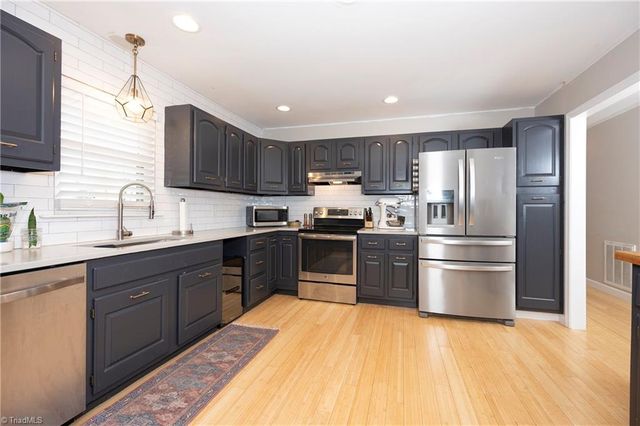 399 Comanche Drive, Advance, NC 27006