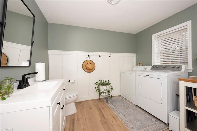 399 Comanche Drive, Advance, NC 27006