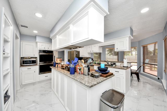 2903 Blue Glen Lane, Houston, TX 77073