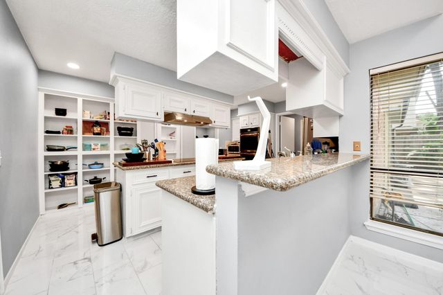 2903 Blue Glen Lane, Houston, TX 77073