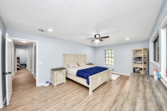 2903 Blue Glen Lane, Houston, TX 77073