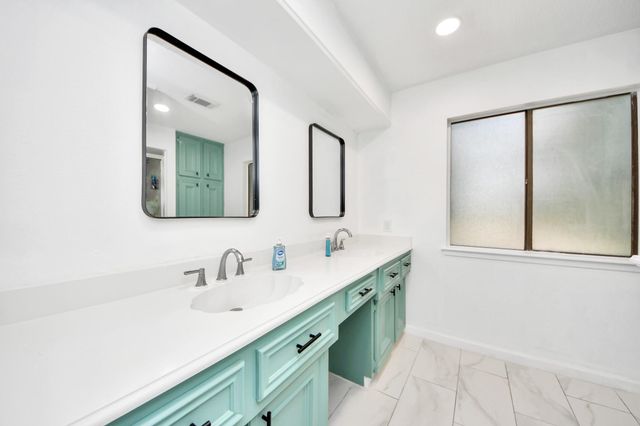 2903 Blue Glen Lane, Houston, TX 77073