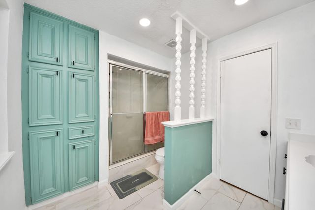 2903 Blue Glen Lane, Houston, TX 77073
